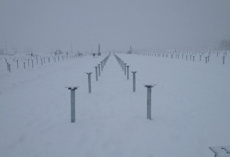 KJC_北海道_1.85MW_太陽光_スクリュー杭＿2