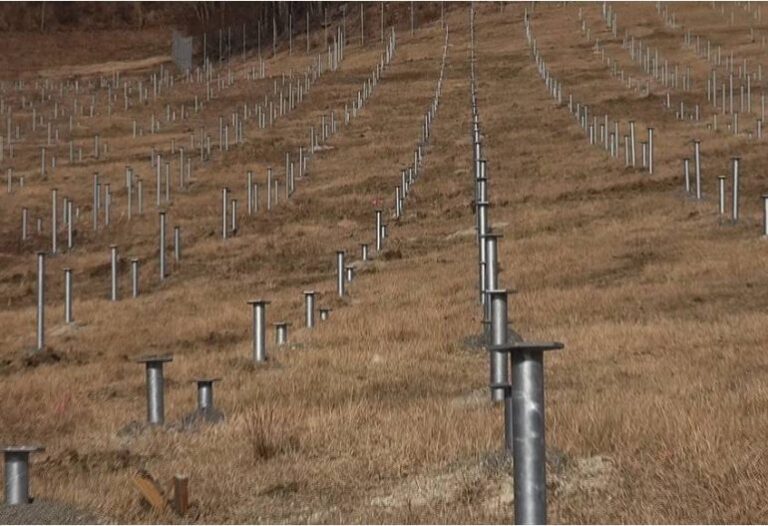 KJC_岩手県_20MW_太陽光_スクリュー杭＿9